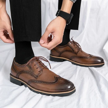 Мъжки модельная кожени обувки в стил дерби с перфорации тип 